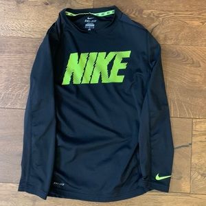 Boys Nike long sleeve dri fit